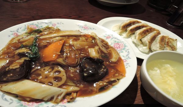 あんかけ焼きそばと餃子
