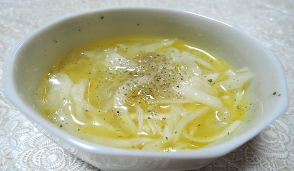 酢タマネギとエゴマ油のサラダドレッシング