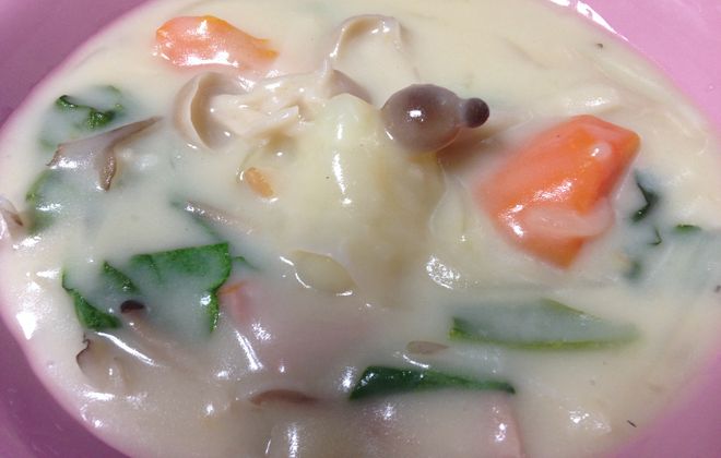 きのことほうれん草のシチュー