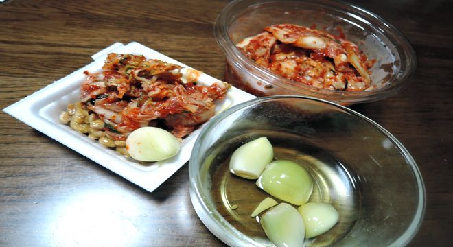 酢ニンニクとキムチ納豆